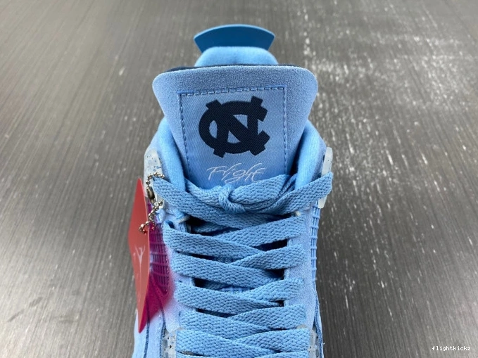HO12MNJDLS247 Retro Jordan (PE) 4 UNC 0823